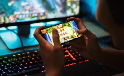 Stress Reduction via Mobile Game Apps, Keep Calm and Game On